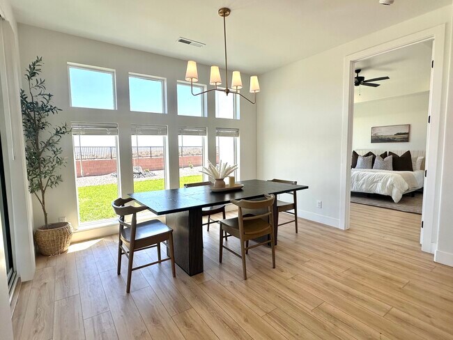 Building Photo - 655 S Lesina Hts Dr