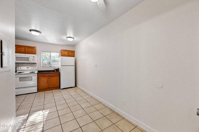 Building Photo - 12717 W Tasha Dr
