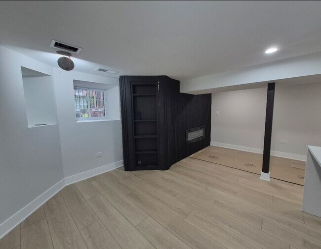 Foto del edificio - 6141 S Greenwood Ave