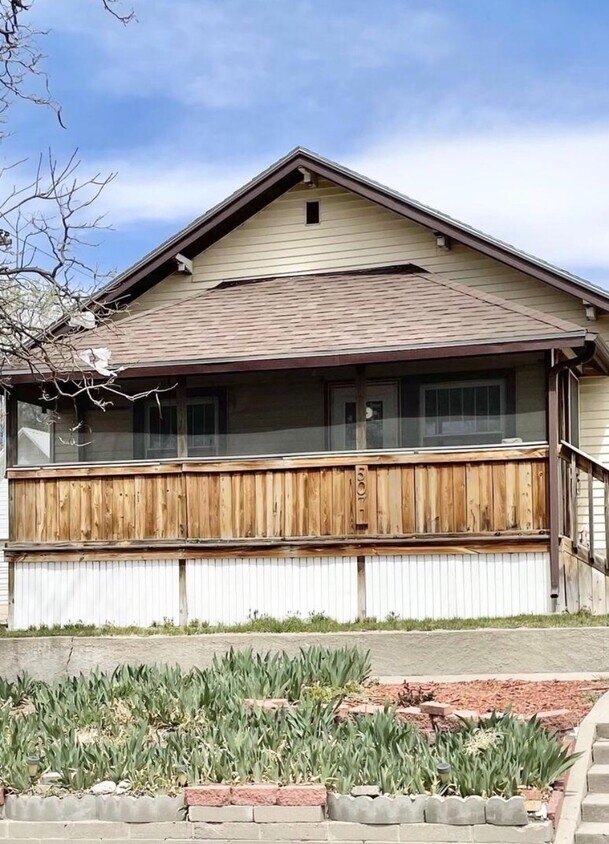 Foto principal - 507 E C St