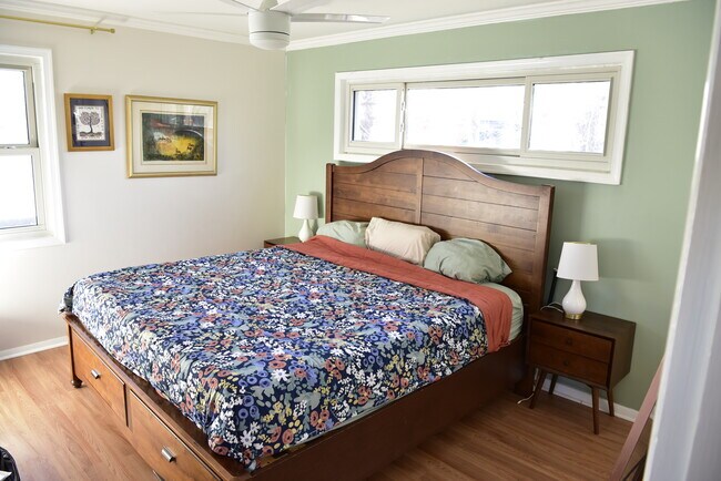 Foto del edificio - 6013 Hibbling Ave