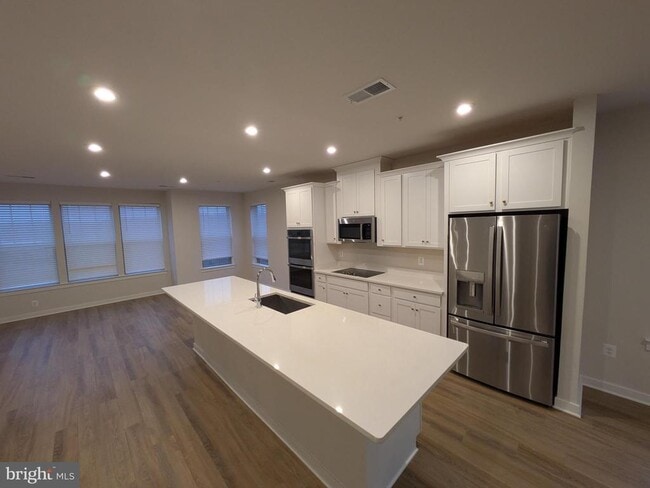 Building Photo - 610 Percy Pl