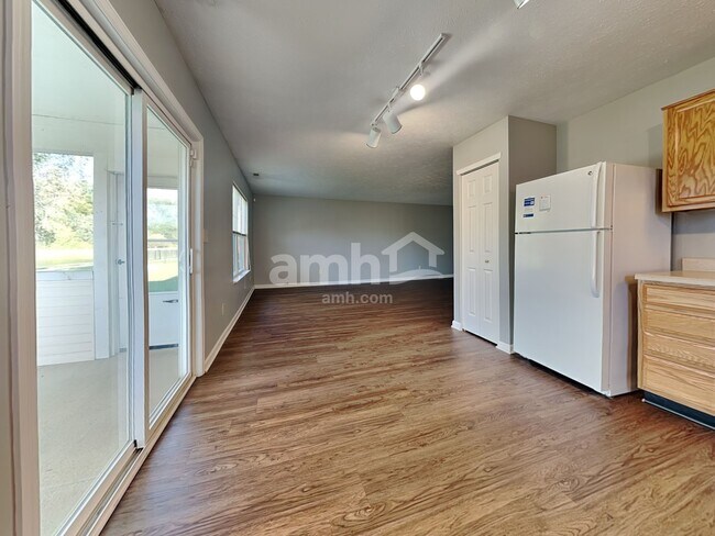 Building Photo - 11504 Seabiscuit Drive
