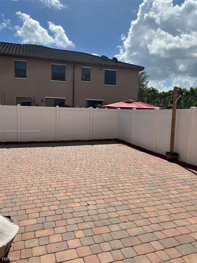 Foto del edificio - 3 br, 2.5 bath House - 3356 W 90th Ter # 3356