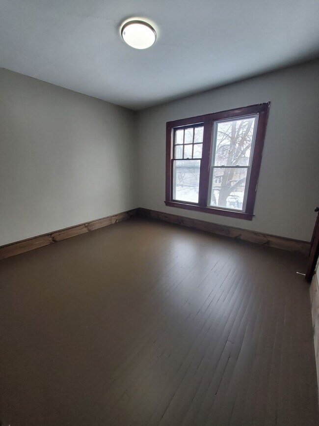 Foto del edificio - 2544-2546 N 40th St. (Duplex)