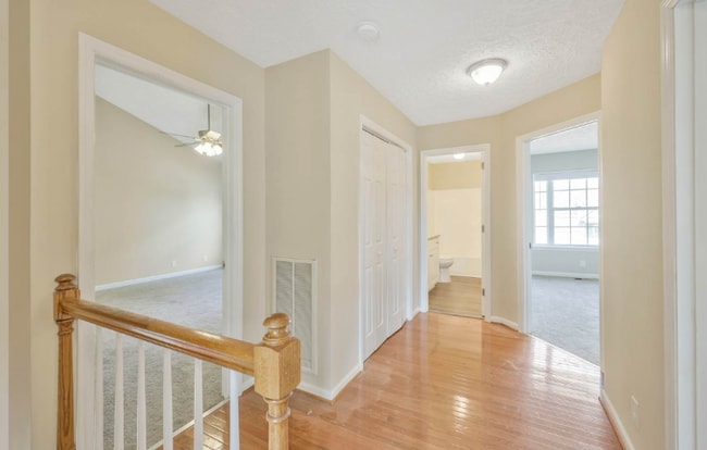 Building Photo - 2937 Riverbend Dr