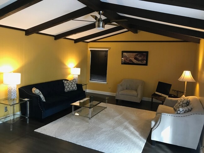 Main Living Room - 3006 Cedarlawn Cir