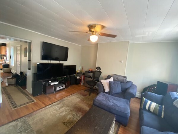 Building Photo - 63 Telegraph St