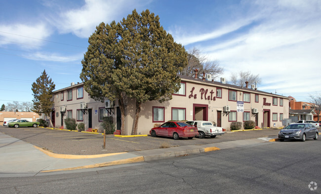 Building Photo - La Plata Manor