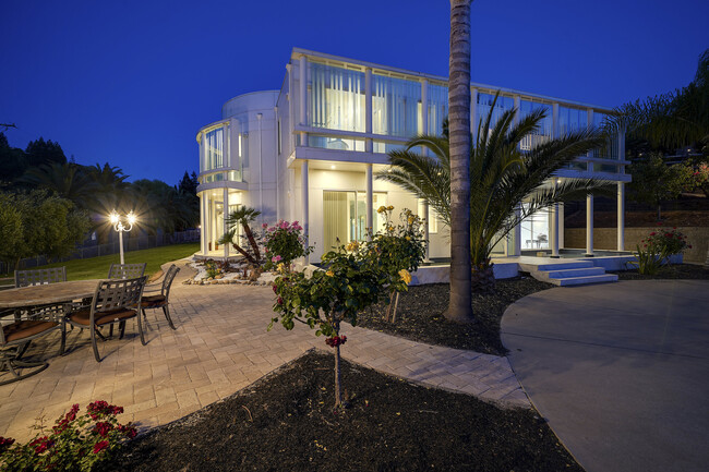 Building Photo - 100 Brodia Way