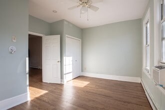 Building Photo - 302 Park Ave