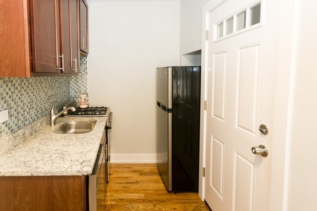 Building Photo - 2907 N Mildred Ave