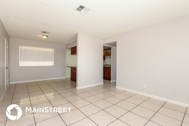 Foto del edificio - 8435 W Heatherbrae Dr