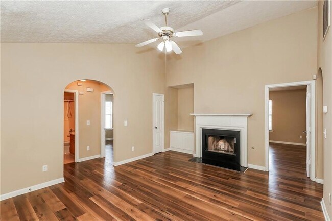 Foto del edificio - 134 Misty Ridge Trail