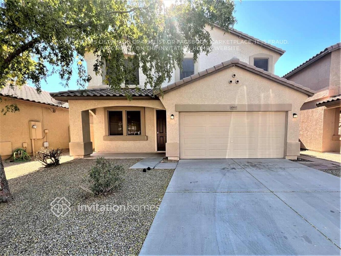 Foto principal - 45667 W Tucker Rd