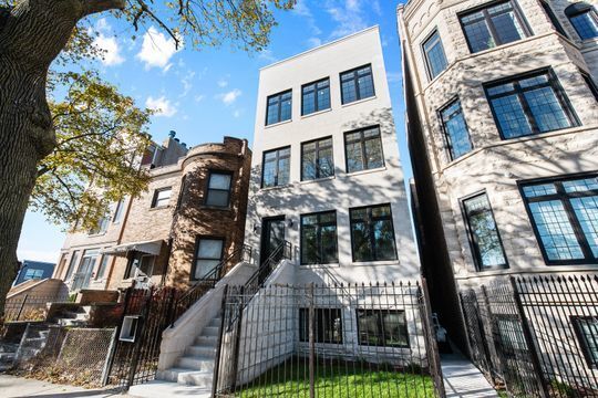 Primary Photo - 4832 S St Lawrence Ave