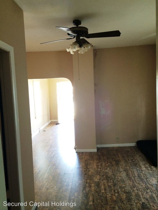 Foto del edificio - 4154 Pleasant View Ave