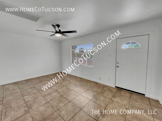 Photo - 2027 S.MIRAMONTE STRAVANUE- House