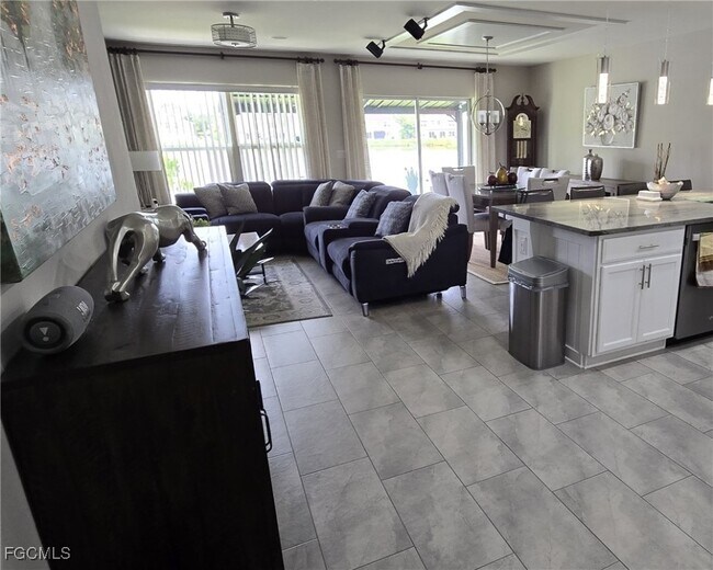 Foto del edificio - 6351 Brant Bay Blvd