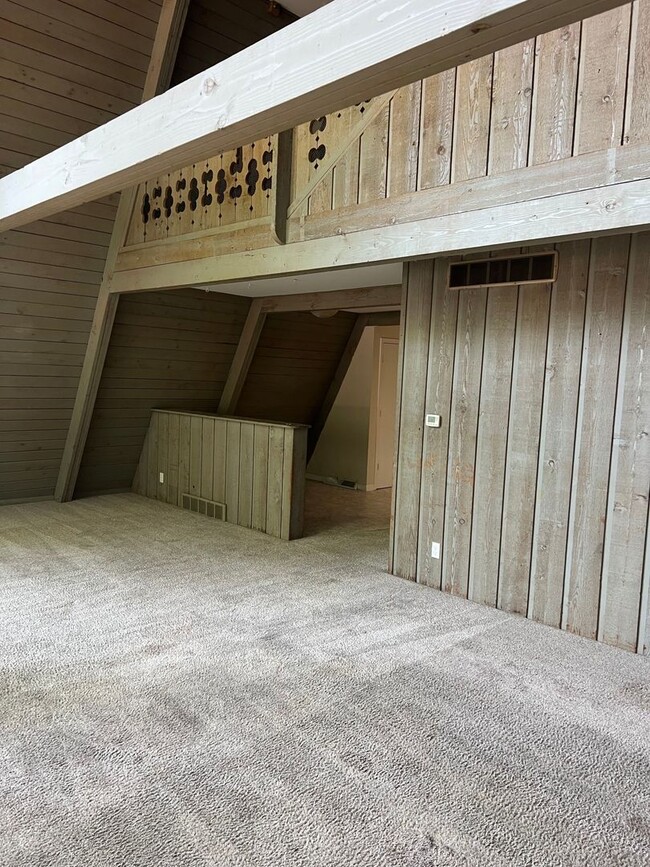 Building Photo - 1 bedroom, 2 lofted conforming rooms/ 1.5 bathroom A frame in southwest Columbia