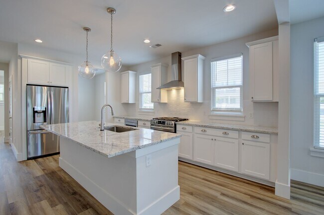 Foto del edificio - Beautiful Upgraded Midtown Nexton Rental Home | 3 Bed + 3.5 Bath