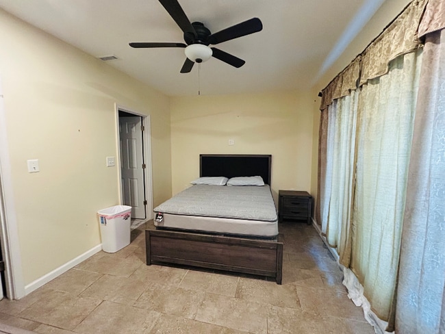 Building Photo - 15506 Symondsbury Way