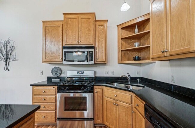 Foto del edificio - 8315 Cedarview Cir