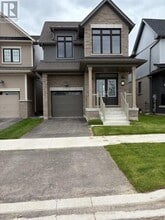 Building Photo - 215 Aviron Cres