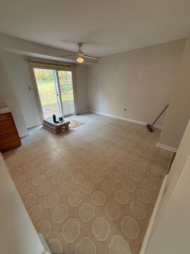 Foto del edificio - Collegeville 3 Bed / 1.5 Bath Twin Home