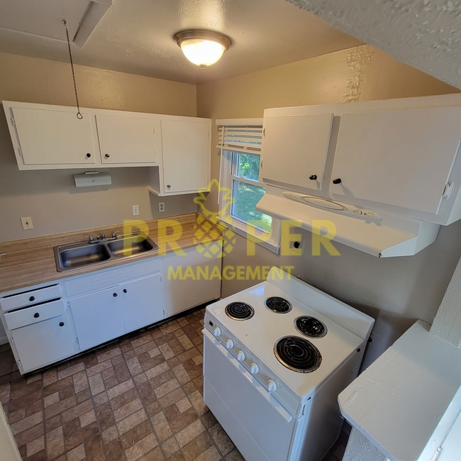 Building Photo - 3 Bed 1 Bath Ranch in Dayton, Ohio