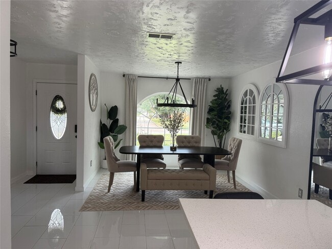 Building Photo - 4622 Fitzwater Dr