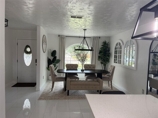 Foto del edificio - 4622 Fitzwater Dr