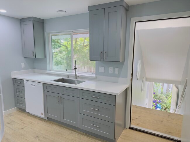 Foto del edificio - 621 129th Pl NE