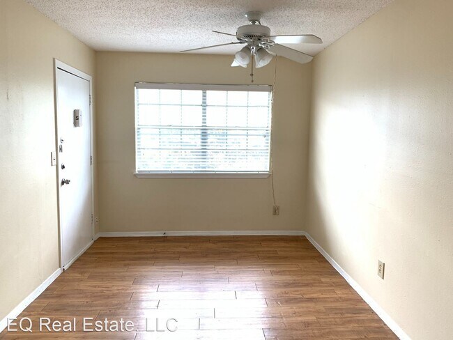 Foto del edificio - 2602 Penny Ln