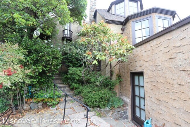 Foto del edificio - 3 br, 2.5 bath House - 1943 Yosemite Road
