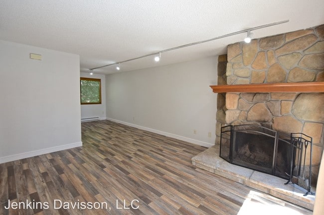 Building Photo - 2 br, 1 bath House - 334 Cervantes Circle