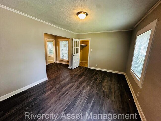 Building Photo - 857 Bowen Cir