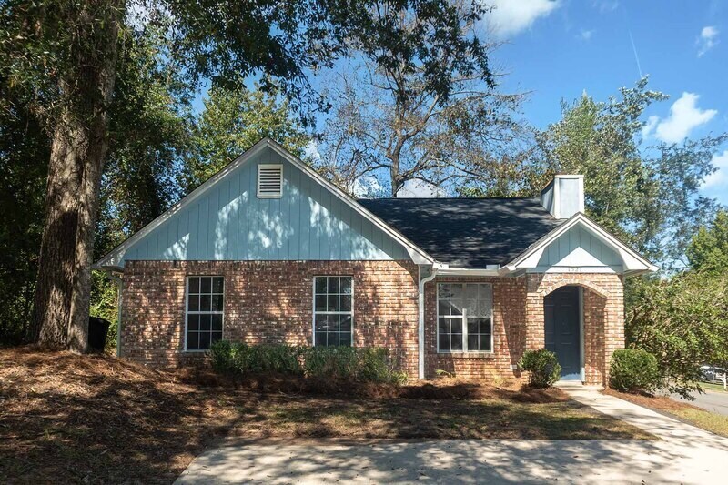 Primary Photo - 1521 Cinnamon Bear Cir