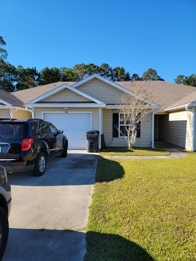 Foto del edificio - 124 Ashwood Cir