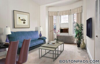 Building Photo - 1223 Beacon St