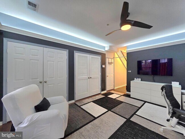 Foto del edificio - 5300 Arapaho Ln