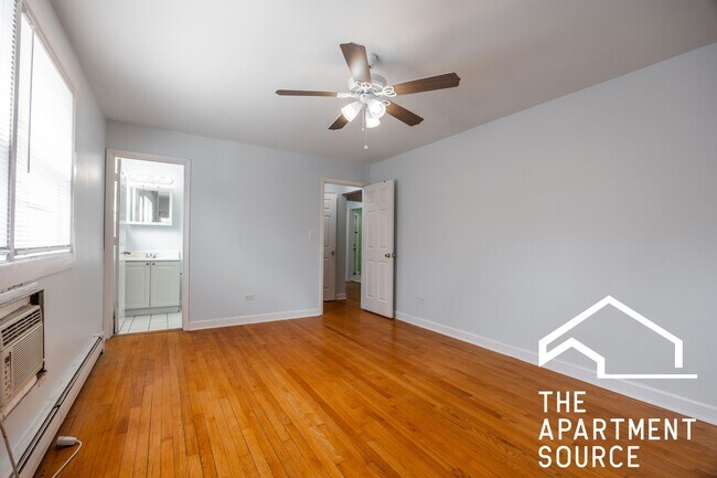 Foto del edificio - 1643 W Sherwin Ave