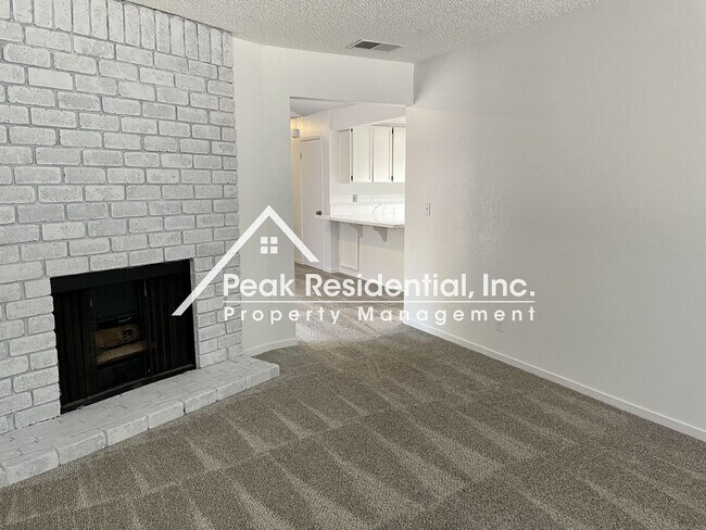 Foto del edificio - 2 br, 2 bath House - 3350 Meadow Way