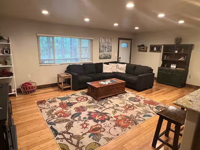 Foto del edificio - 2957 Autumn Dr