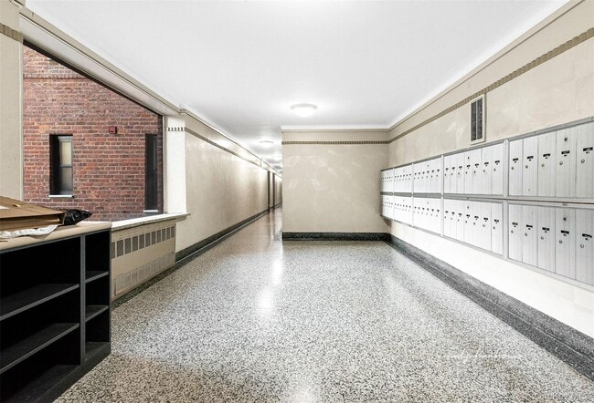 Building Photo - 100-11 67th Rd