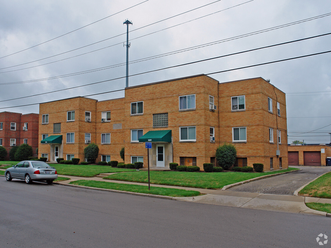 Primary Photo - White Oak Plaza