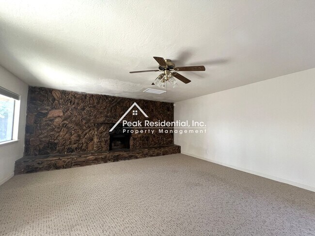 Foto del edificio - Charming 1bd/1ba dupplex near UCD Med Center