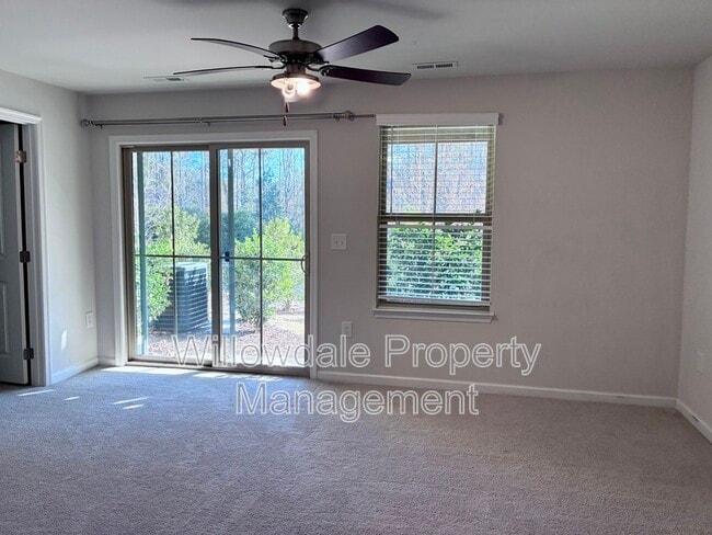 Foto del edificio - 812 Channing Park Cir