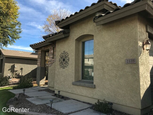 Building Photo - 3 br, 2 bath House - 2135 E Grand Canyon Dr