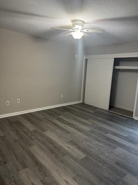 Building Photo - 26 Willowick Dr
